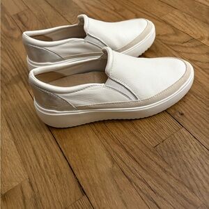 Vionic White Slip-On Shoes- Like New